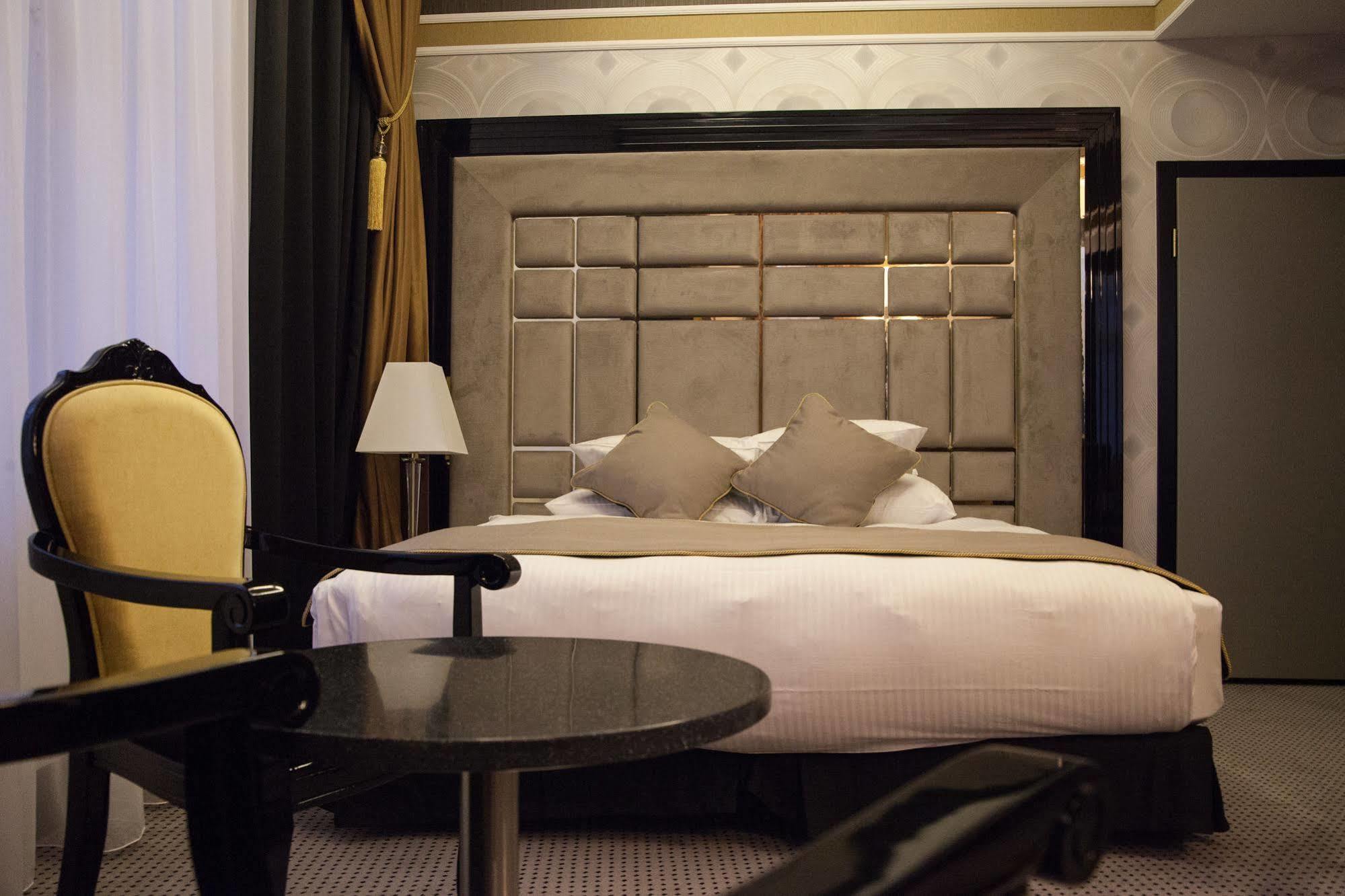 Hotel Dana Business & Conference Στσέτσιν Εξωτερικό φωτογραφία
