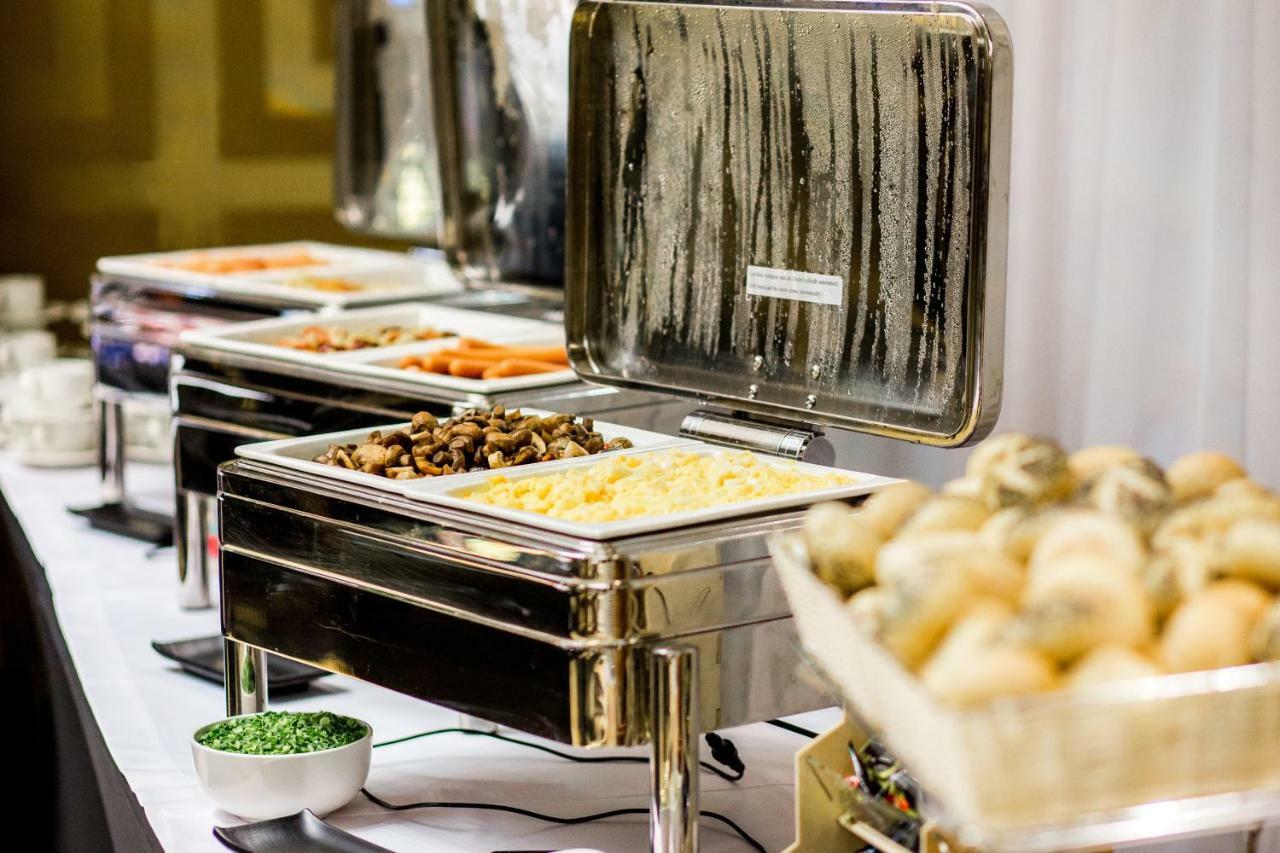 Hotel Dana Business & Conference Στσέτσιν Εξωτερικό φωτογραφία
